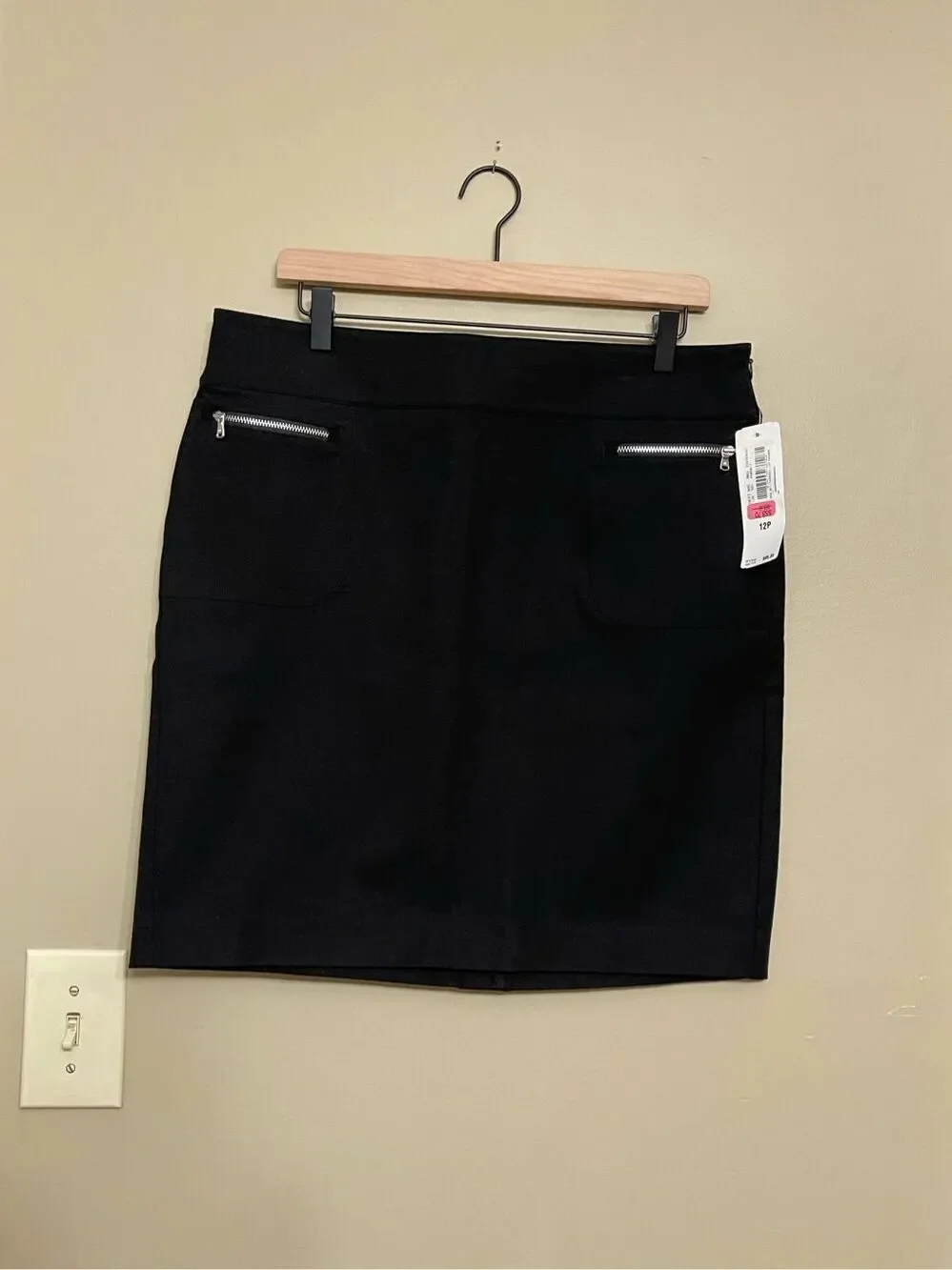 Lauren Ralph Lauren Black Cotton Pencil Skirt with Silver Zipper Pockets Petite